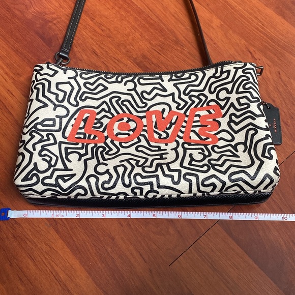 Keith haring x coach collab pebble purse - Picture 4 of 6